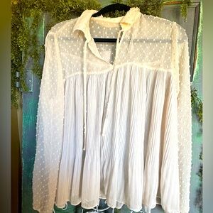 Cream top Lauren Conrad Size L